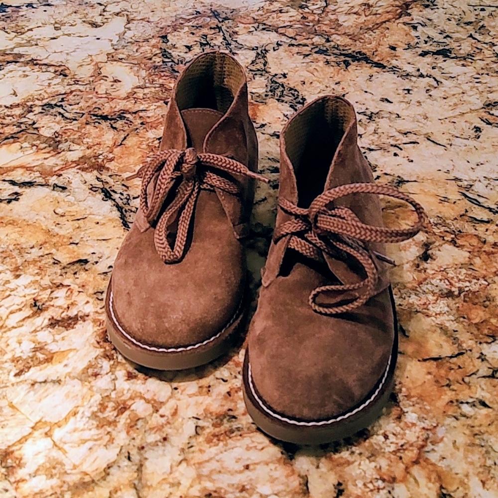 Kid's Brown Suede J.Crew Lace Up Ankle Boots. Size K3